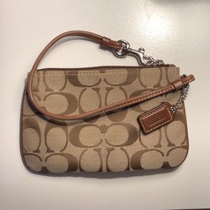 Women’s Coach Wristlet Coin Purse